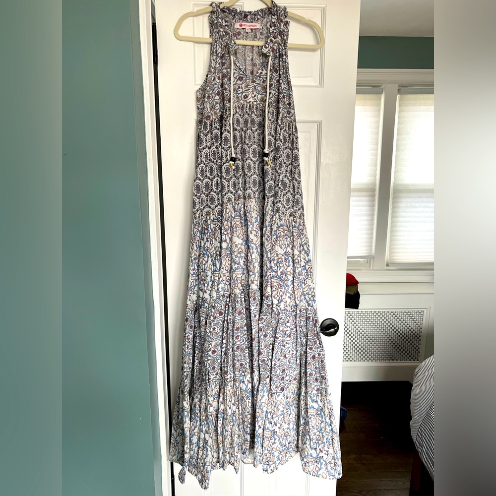 Ro’s Garden Maxi dress size XS